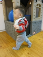 利用大積木玩遊戲