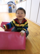 利用大積木玩遊戲