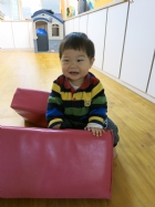 利用大積木玩遊戲