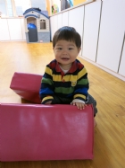 利用大積木玩遊戲