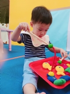 手眼協調的訓練，釣魚是很棒的玩具哦！