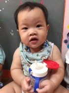 10809生活自理～我會拿杯子喝水哦！