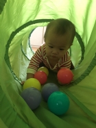 我最喜歡玩鑽籠哦!