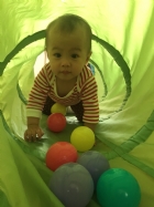 我最喜歡玩鑽籠哦!