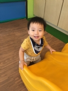 10911荳芽寶寶到遊樂場玩