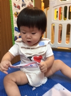 10910 寶寶撕紙遊戲