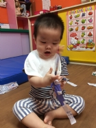 10910 寶寶撕紙遊戲