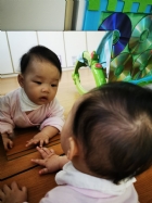 10901寶寶看一看，鏡子裡的自己