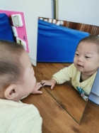 10901寶寶看一看，鏡子裡的自己