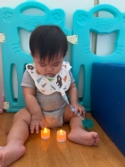 10911視覺刺激～利用光影訓練寶寶的眼球活動