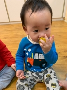 寶寶都有吃過玉米醬吧？今天老師帶寶寶看看玉米原來的樣子哦！