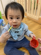 寶寶們一起刷牙,心情輕鬆又自在~寶寶們很棒哦!