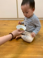 10903三月桂花香～三月的桂花好香啊！老師遠赴花蓮看到新鮮的桂花，拿來和寶貝們分享～很香吧！