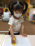 11006蓋印畫～老師的想像力真厲害！