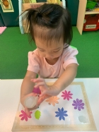 11008寶貝可愛的黏貼畫