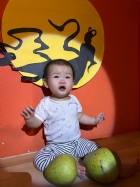 11109抱著柚子來賞月~~