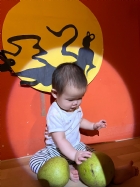 11109抱著柚子來賞月~~