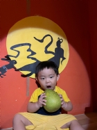 11109抱著柚子來賞月~~