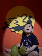 11109抱著柚子來賞月~~