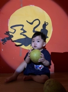 11109抱著柚子來賞月~~