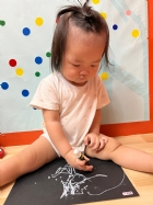 11110可愛的寶寶塗鴨～真的有點看不懂咧～
