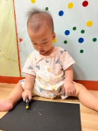 11110可愛的寶寶塗鴨～真的有點看不懂咧～