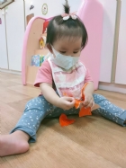 11110寶寶自由塗鴨撕紙的時間!!