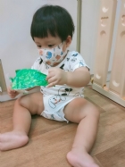 11110寶寶自由塗鴨撕紙的時間!!