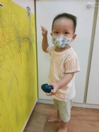 11110寶寶自由塗鴨撕紙的時間!!