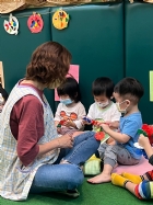 11111和老師一起試試雪花片的拼接