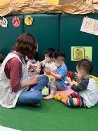 11111和老師一起試試雪花片的拼接