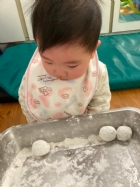 11102看老師怎麼滾元宵~~