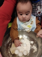 11102荳荳班的寶寶～和老師一起滾元宵
