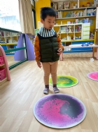 五彩繽紛的顏色盤～來玩玩顏色辨別的遊戲囉！