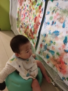 11104仔細欣賞哥哥姐姐們畫的作品～告訴老師看到了什麼？