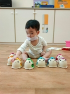 八音鐘是為最入門的音律樂器哦！可愛的熊熊圖案，讓寶貝們更有興趣玩耍