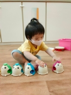 八音鐘是為最入門的音律樂器哦！可愛的熊熊圖案，讓寶貝們更有興趣玩耍