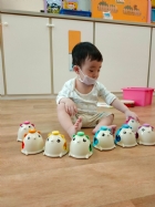 八音鐘是為最入門的音律樂器哦！可愛的熊熊圖案，讓寶貝們更有興趣玩耍