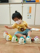 八音鐘是為最入門的音律樂器哦！可愛的熊熊圖案，讓寶貝們更有興趣玩耍