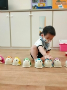 八音鐘是為最入門的音律樂器哦！可愛的熊熊圖案，讓寶貝們更有興趣玩耍