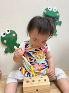 11205洞裡有蟲蟲哦~寶寶找得到嗎?