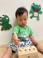 11205洞裡有蟲蟲哦~寶寶找得到嗎?