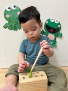11205洞裡有蟲蟲哦~寶寶找得到嗎?